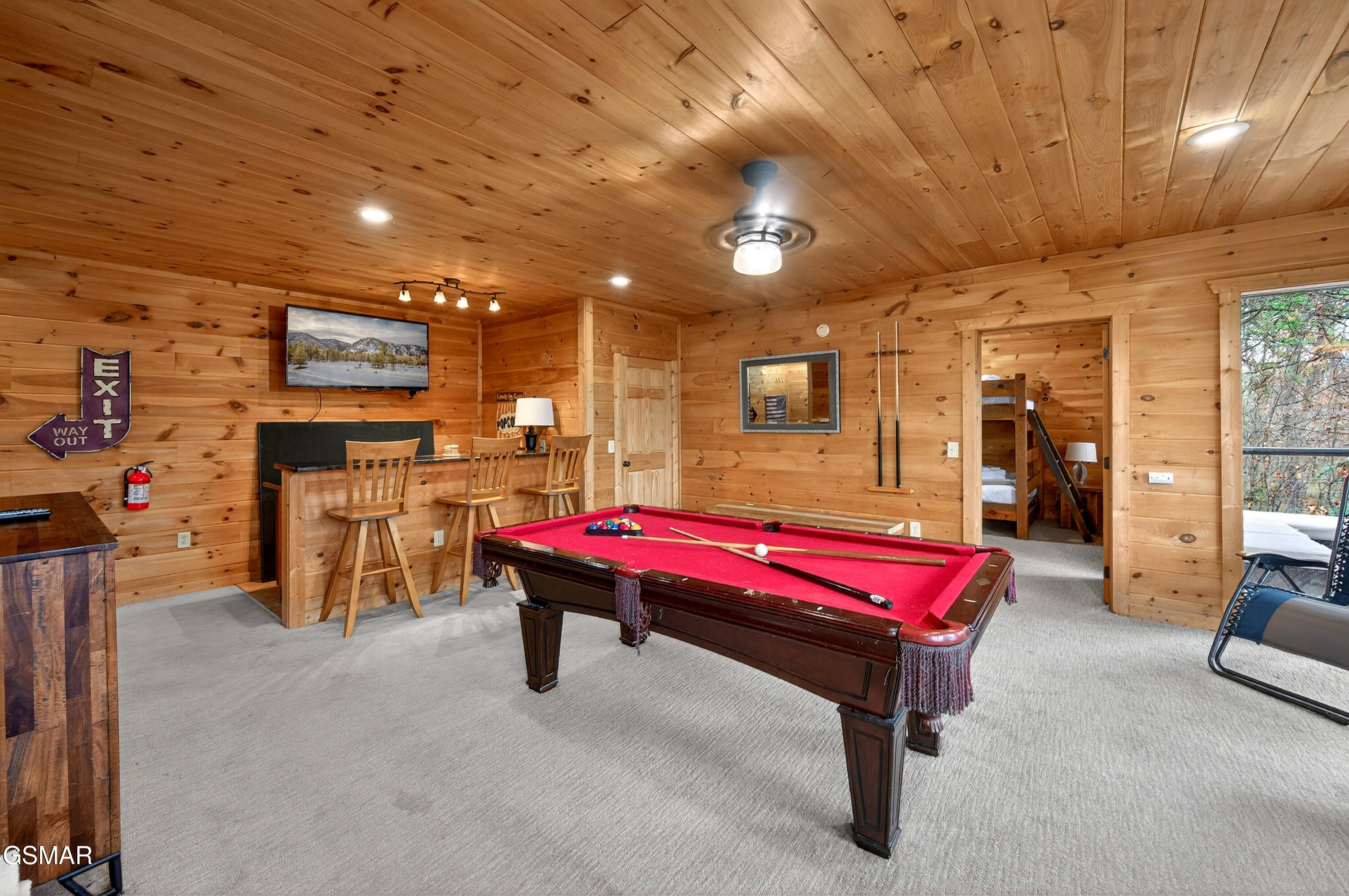 1118 Eagle Pointe Way Pigeon Forge TN 37863