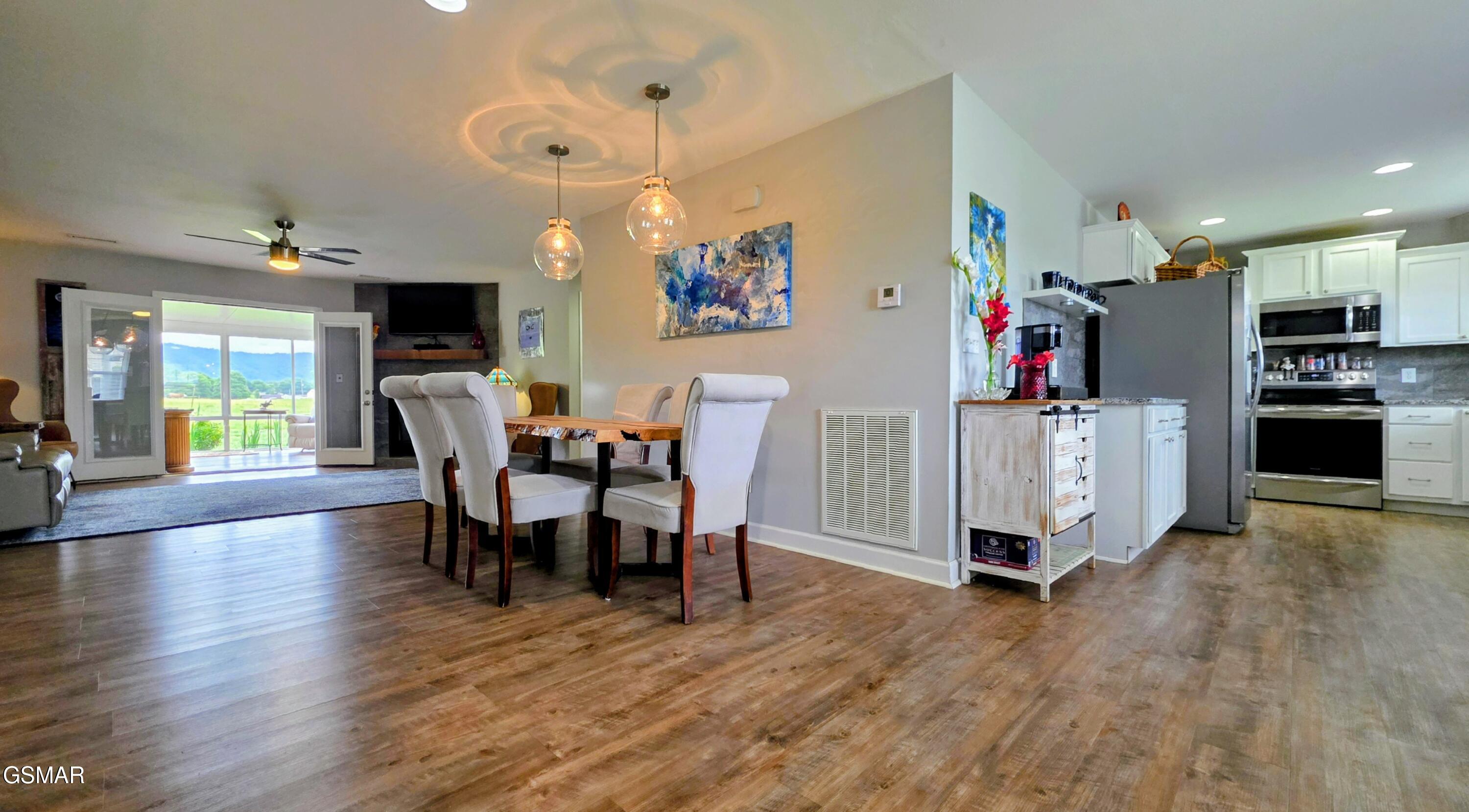 2423 Frost Valley Court Sevierville TN 37876