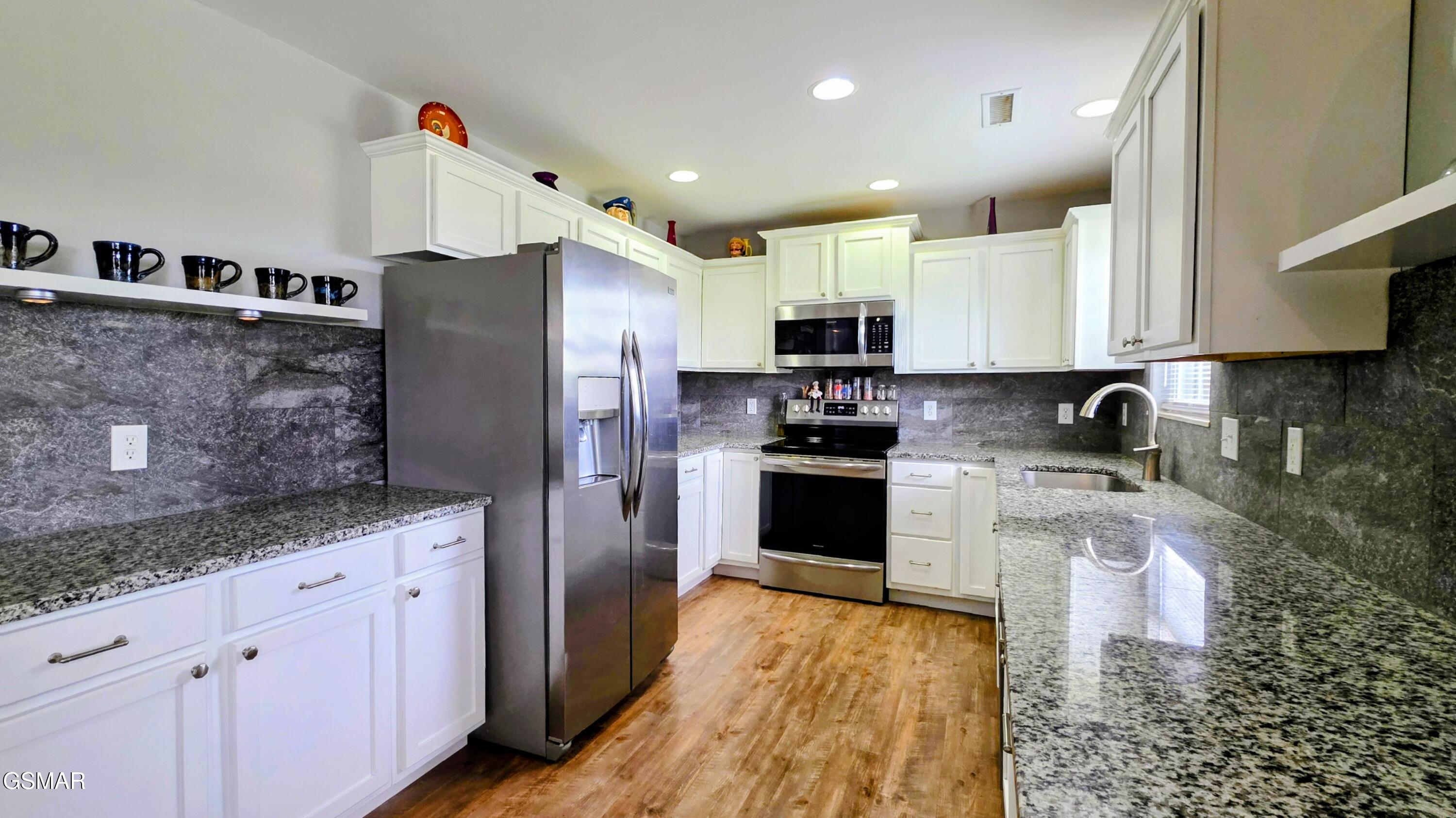 2423 Frost Valley Court Sevierville TN 37876