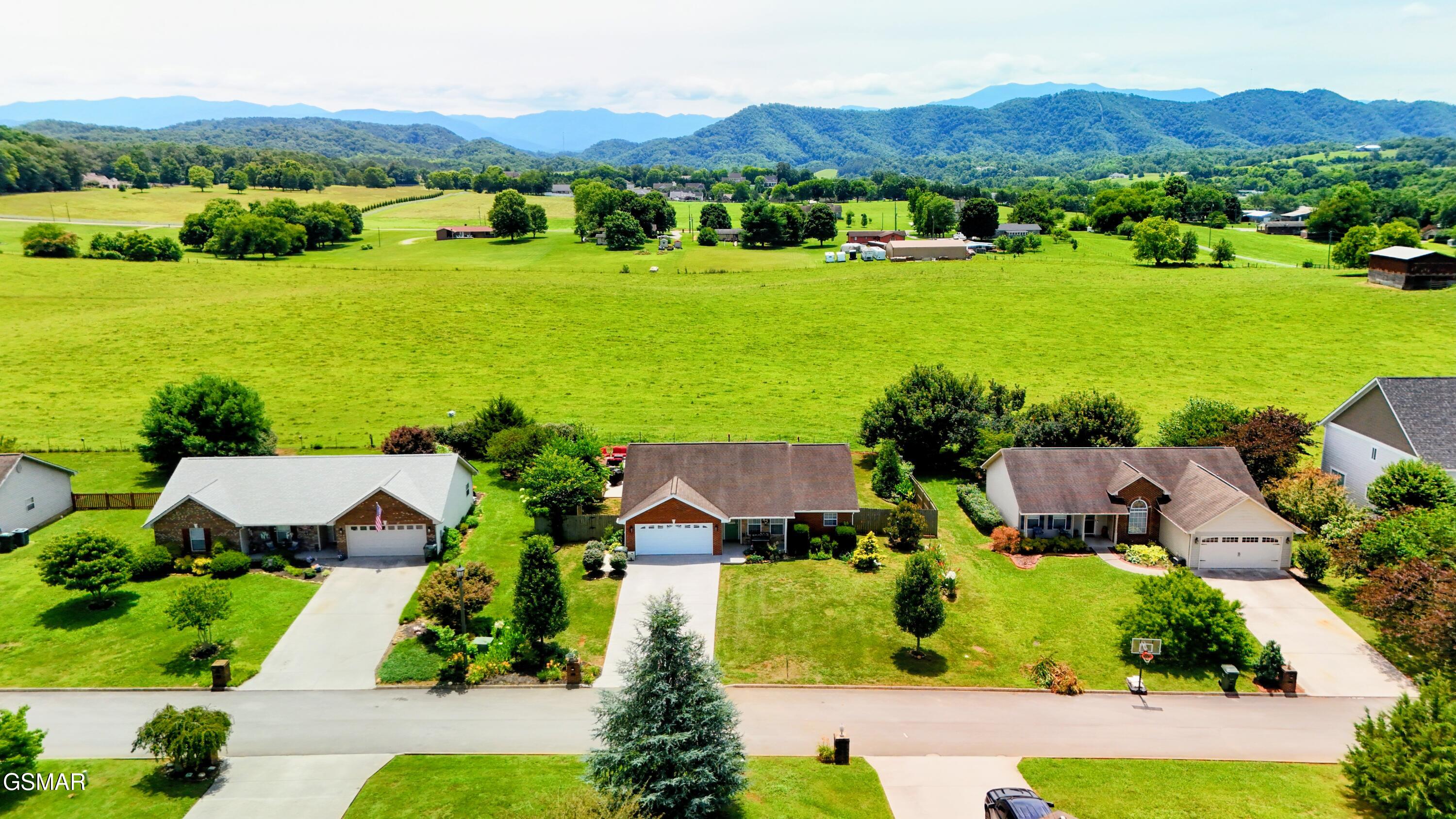 2423 Frost Valley Court Sevierville TN 37876