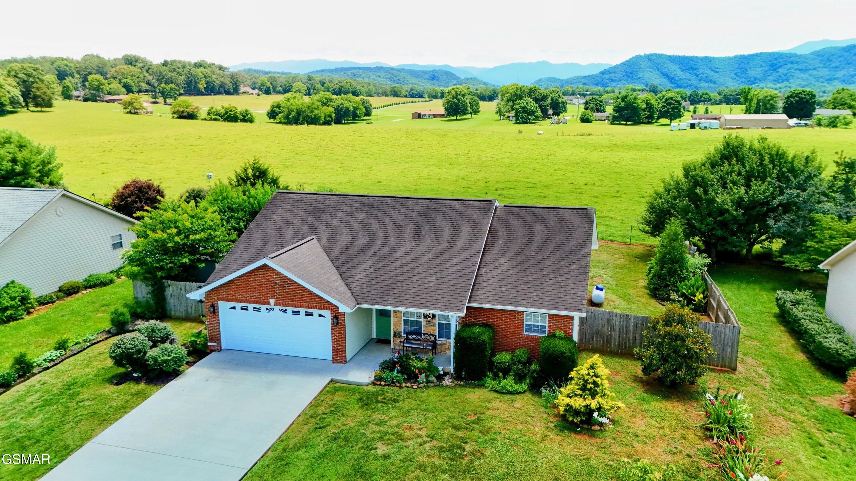 2423 Frost Valley Court Sevierville TN 37876