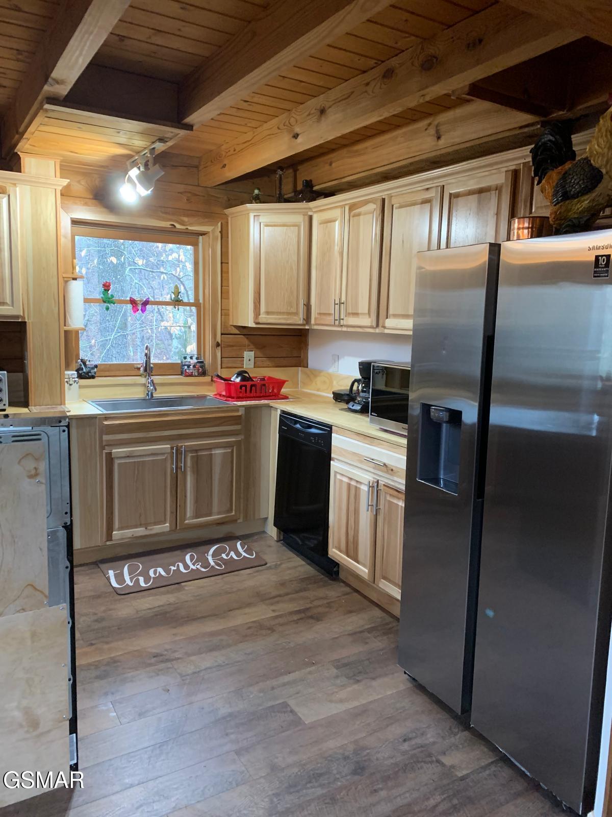 1009 Ravens Ford Way Sevierville TN 37876