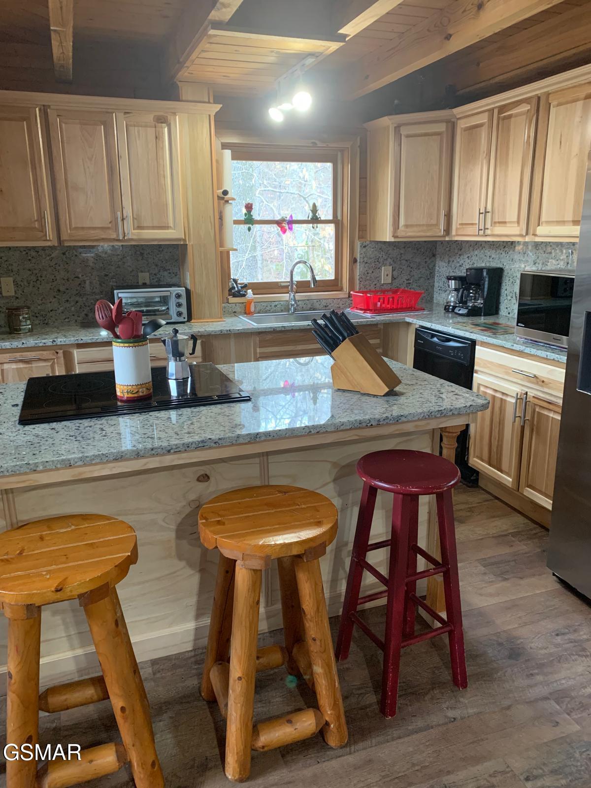 1009 Ravens Ford Way Sevierville TN 37876
