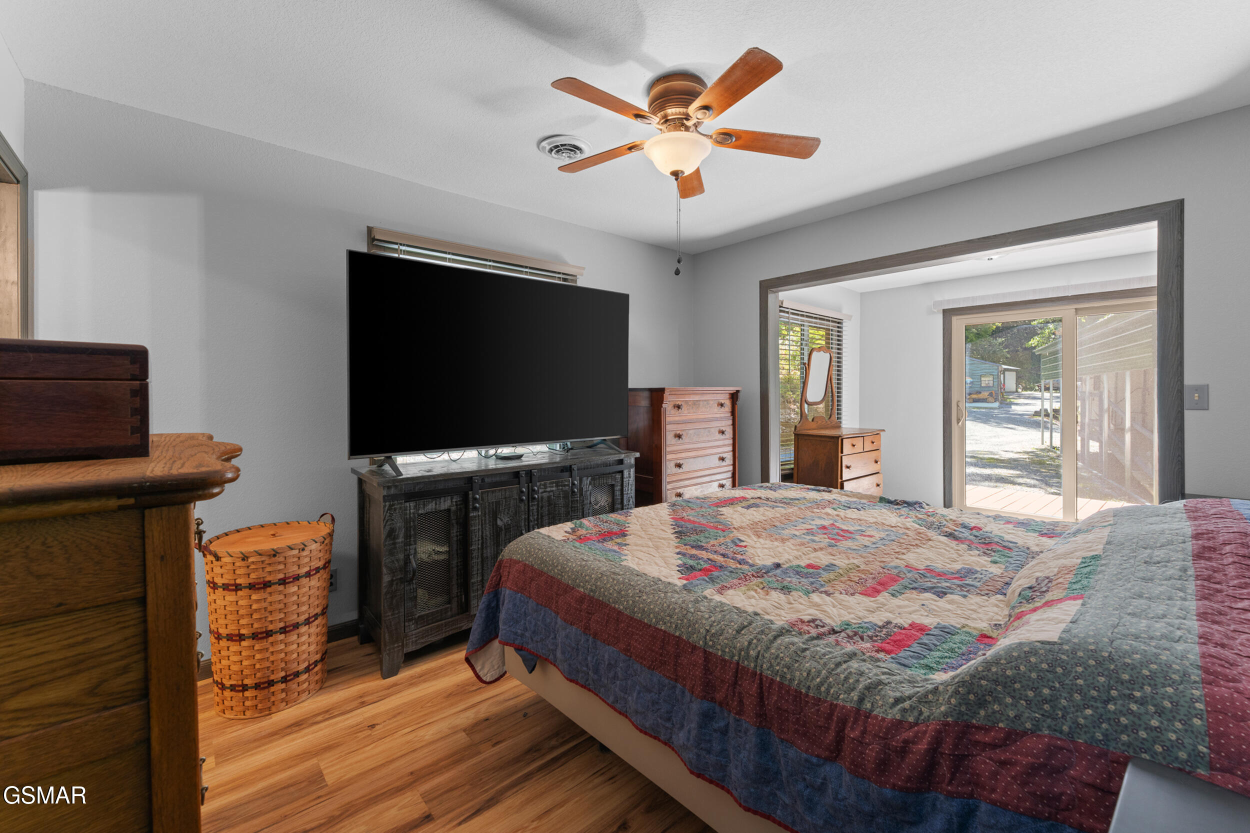 2792 Happy Hollow Road Sevierville TN 37862