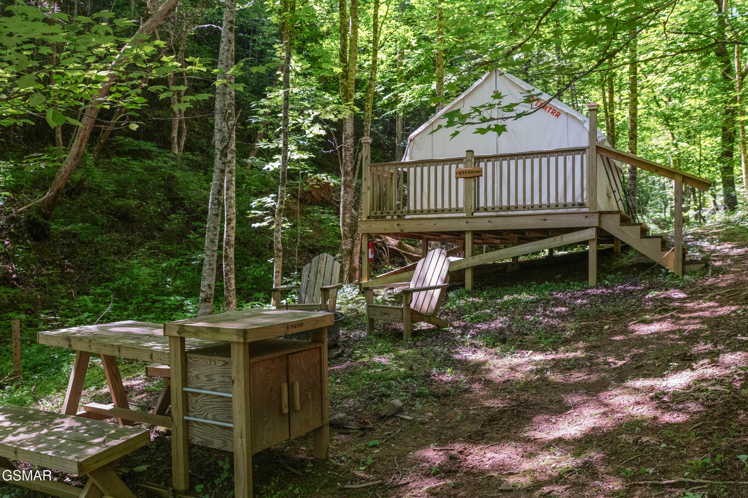 2792 Happy Hollow Road Sevierville TN 37862