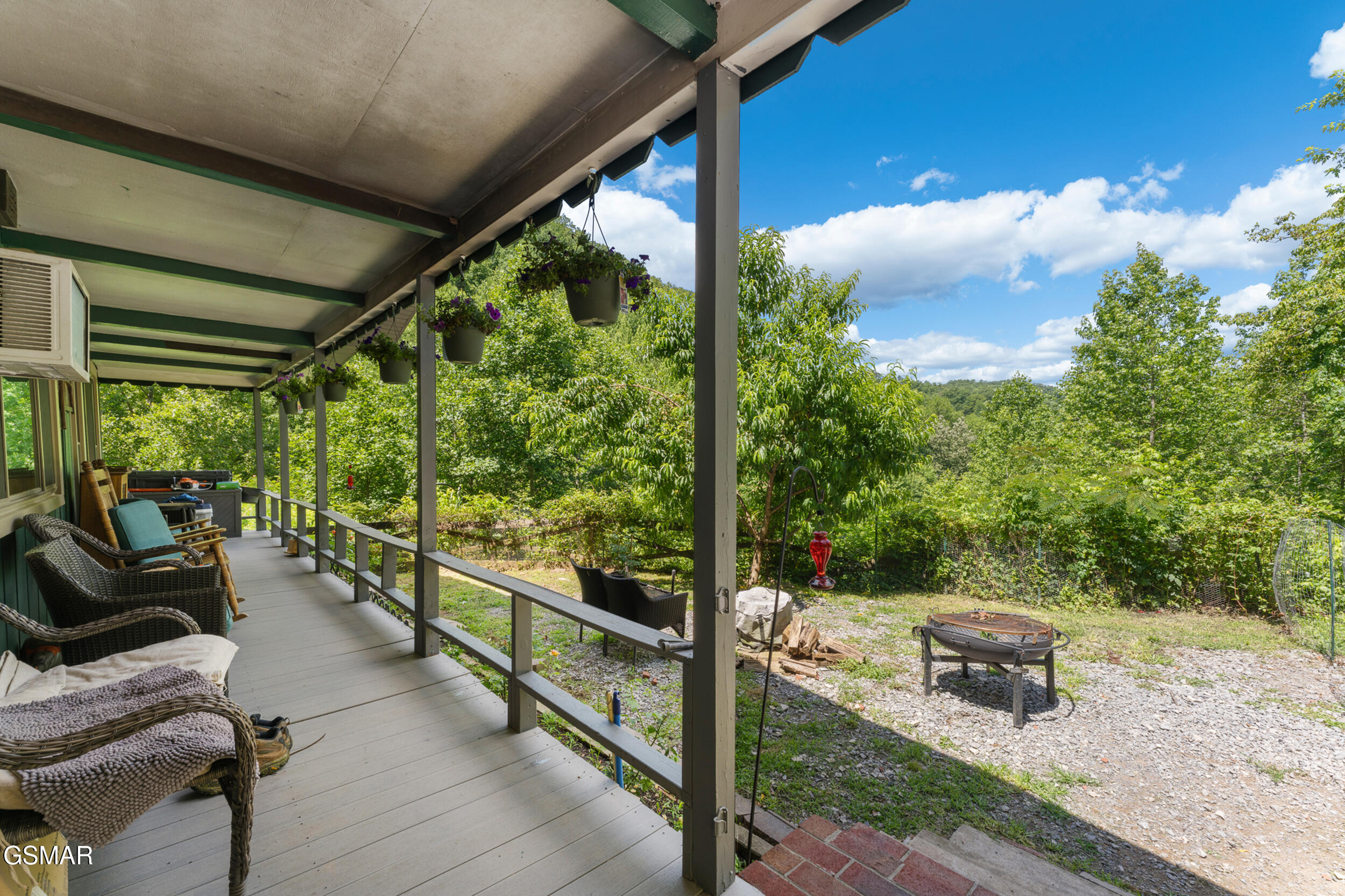 2792 Happy Hollow Road Sevierville TN 37862