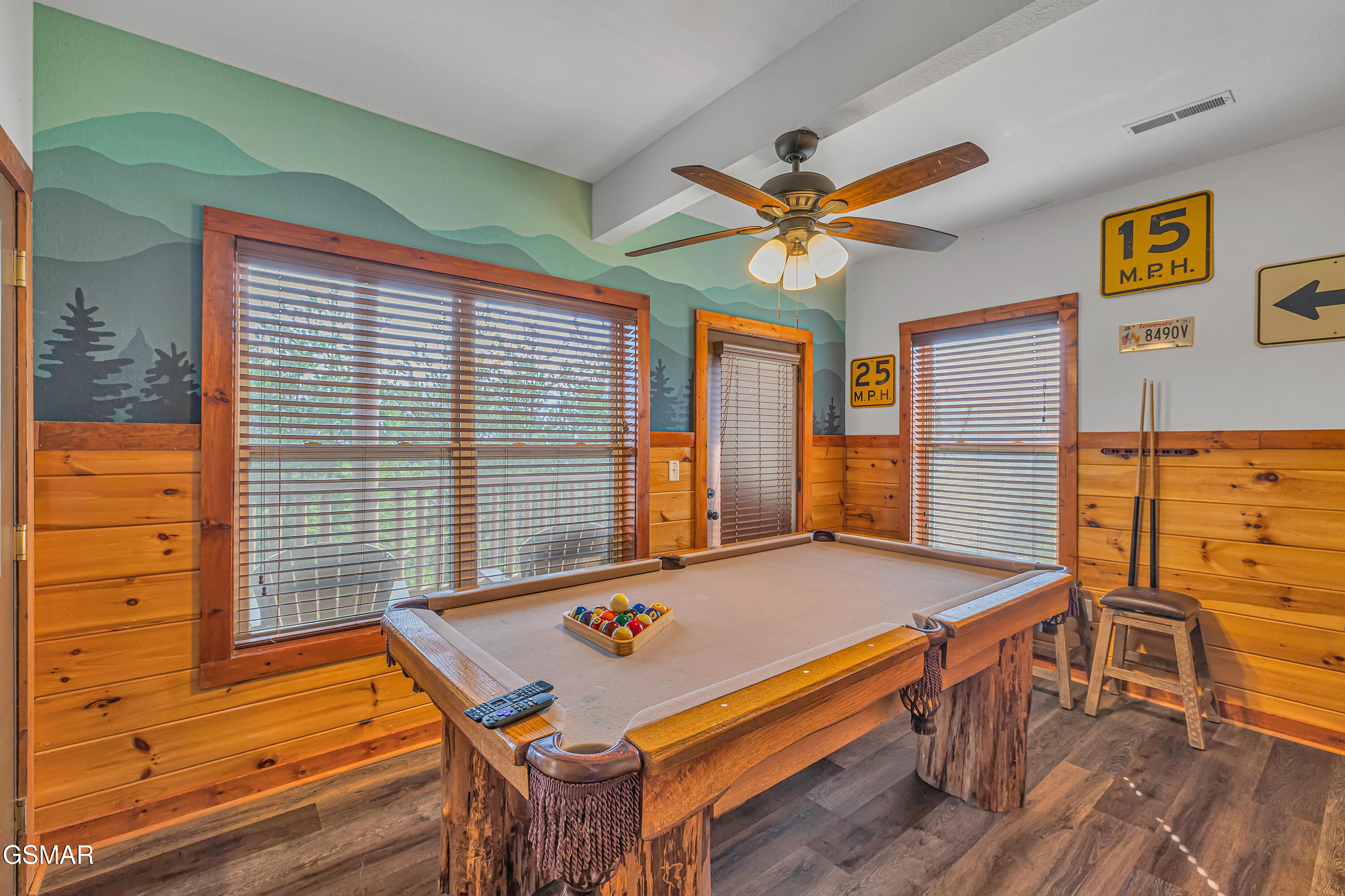 4836 Highland Place Way Pigeon Forge TN 37863