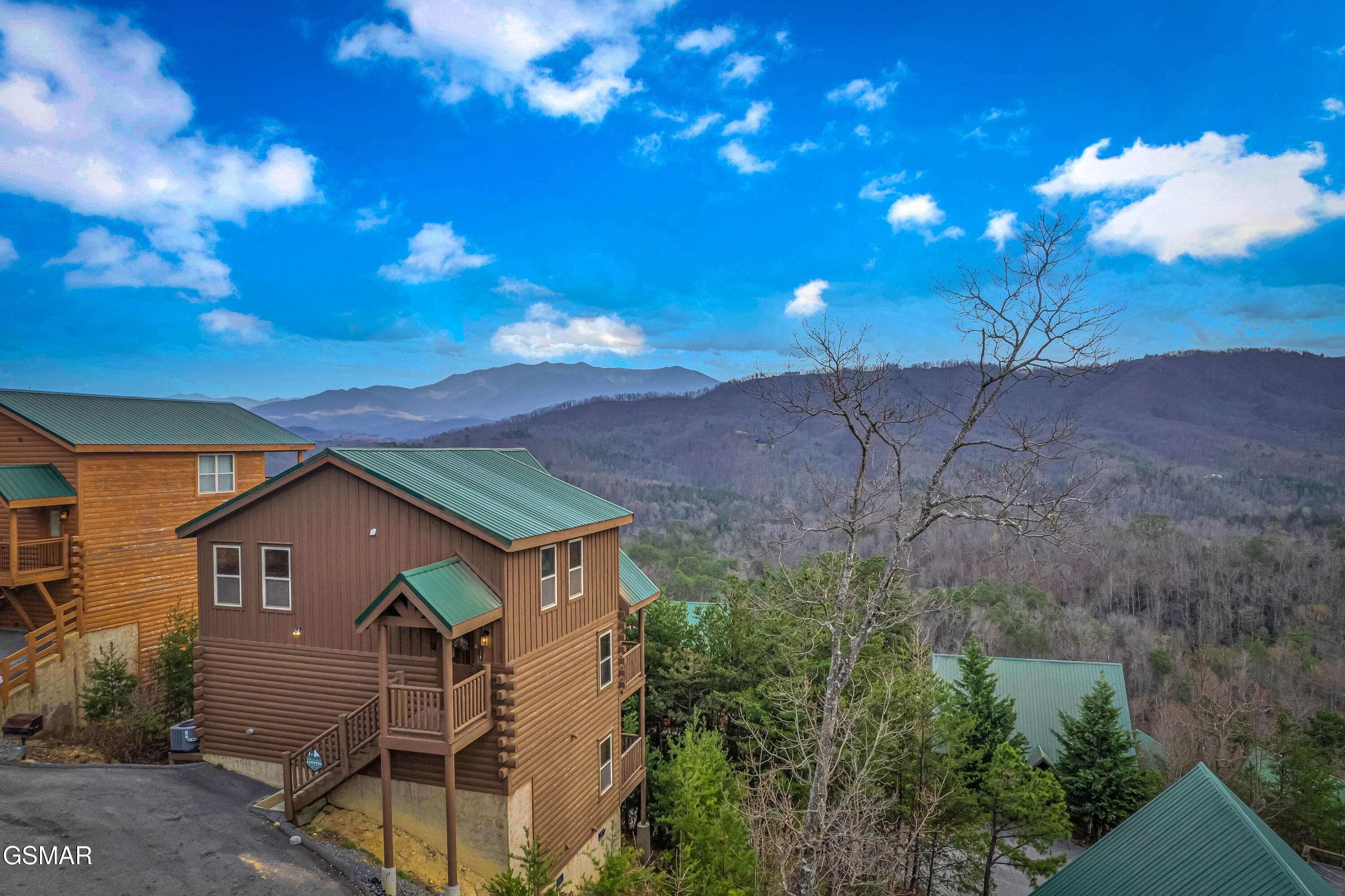 4836 Highland Place Way Pigeon Forge TN 37863