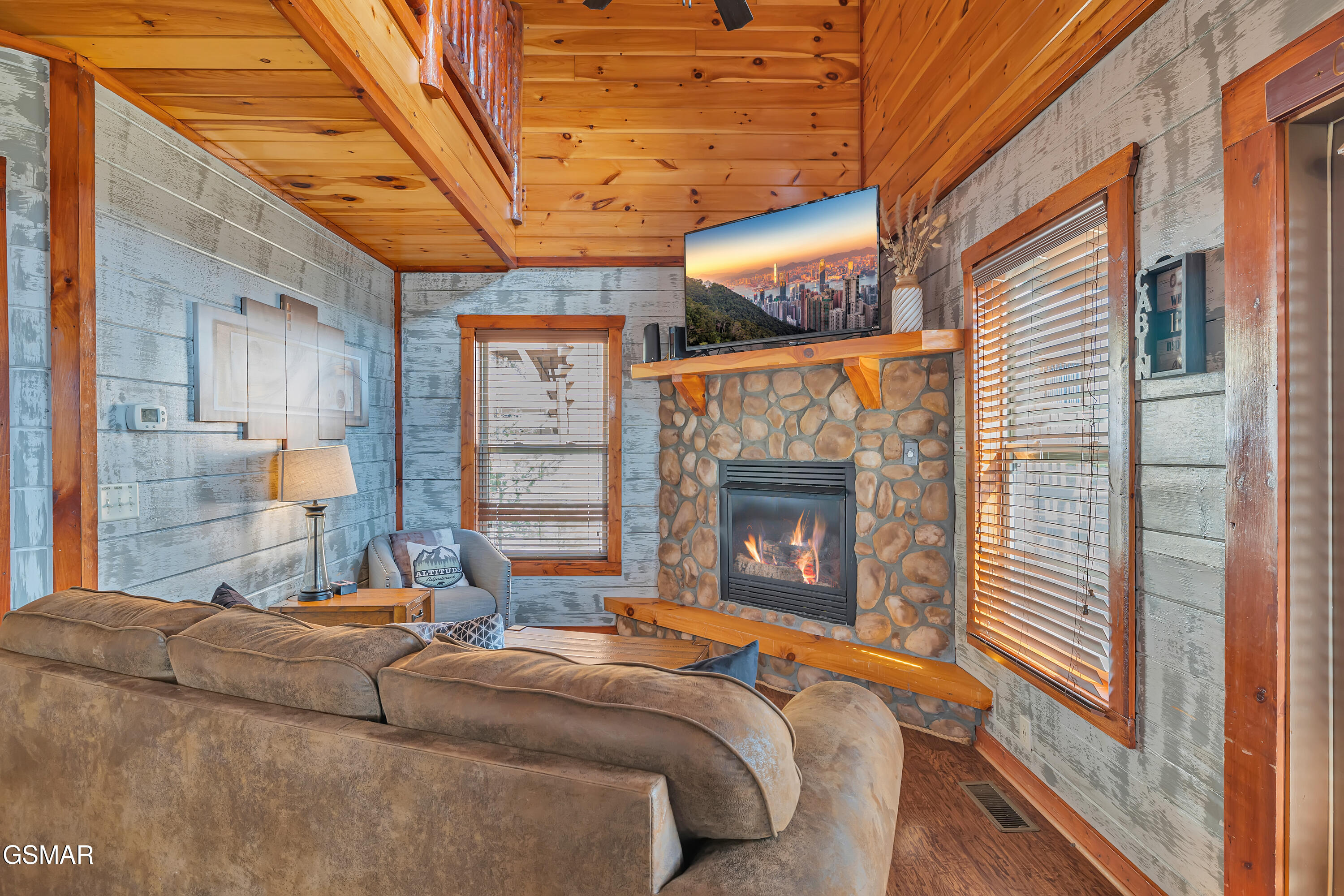 4836 Highland Place Way Pigeon Forge TN 37863