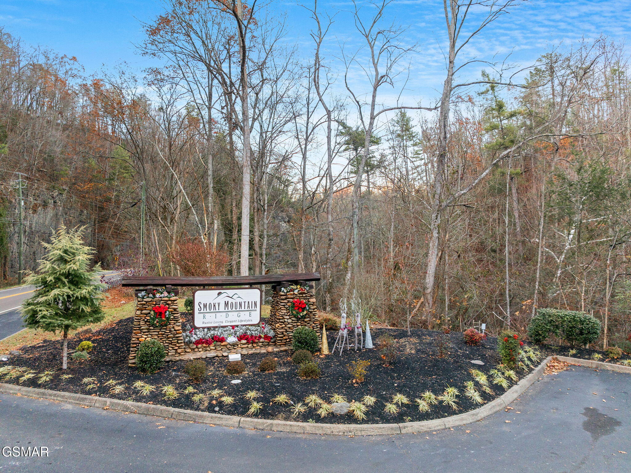 3221 Smoky Ridge Way Sevierville TN 37862