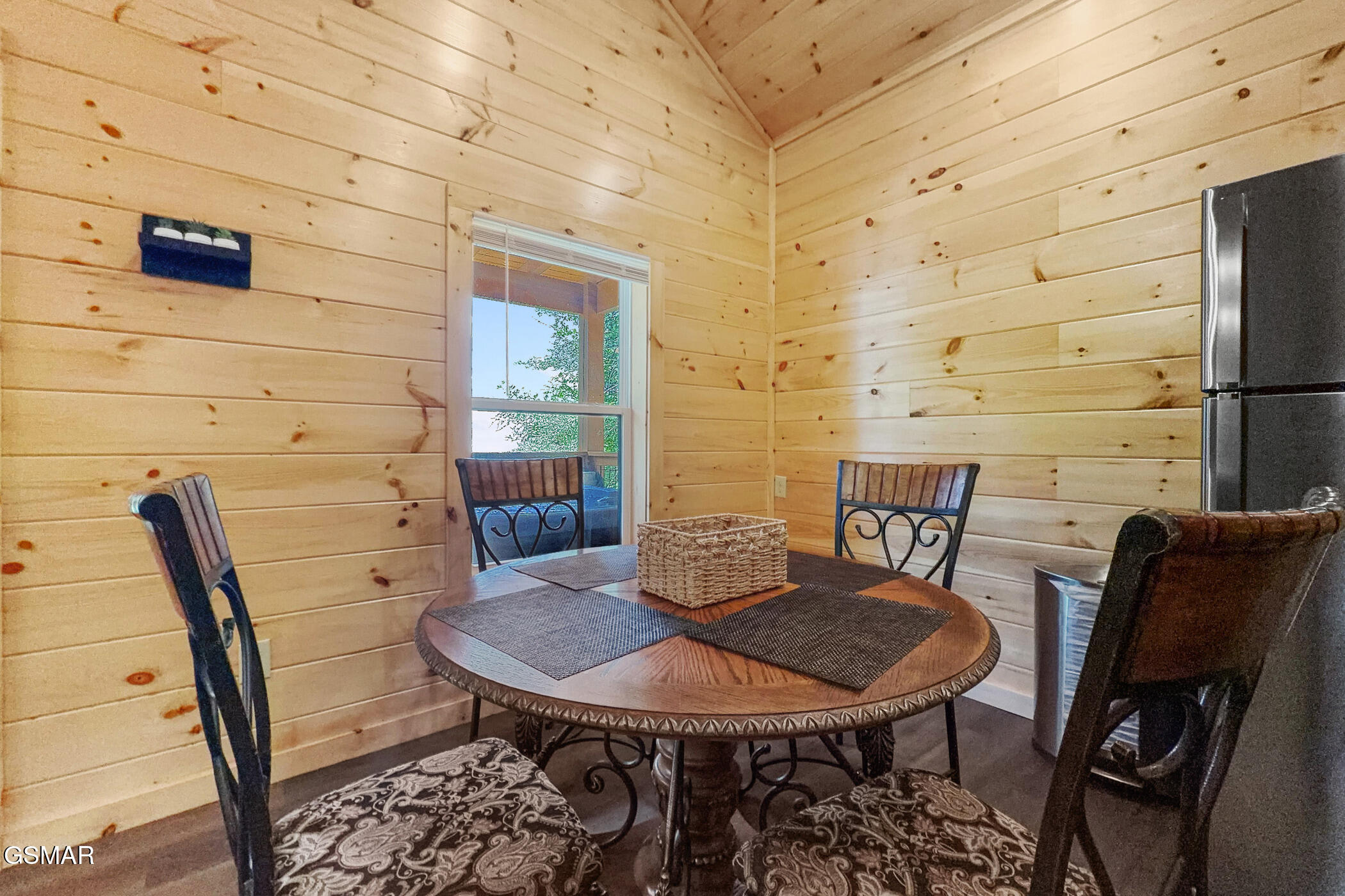 1026 Black Bear Cub Way Sevierville TN 37862