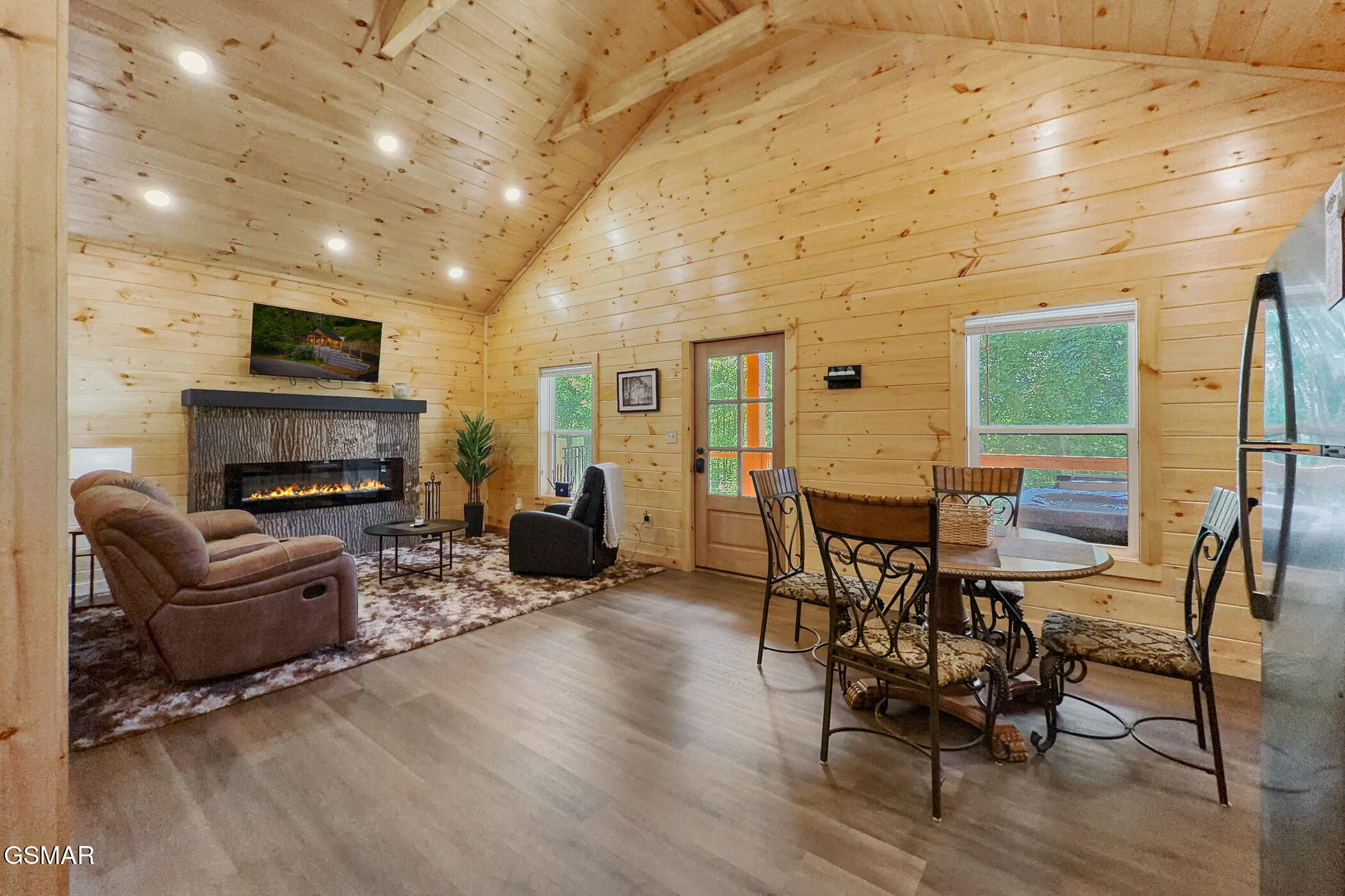 1026 Black Bear Cub Way Sevierville TN 37862