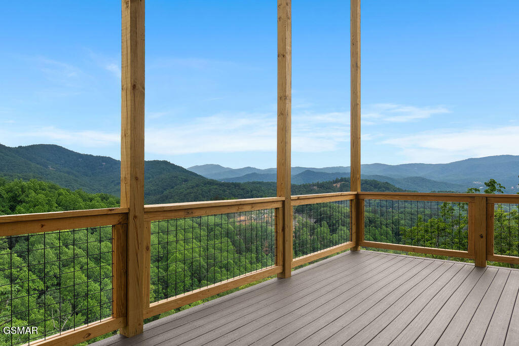 3225 Emerald Springs Loop Sevierville TN 37862