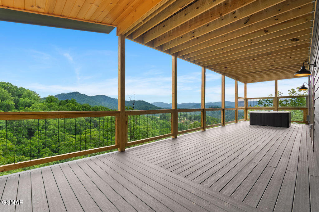 3225 Emerald Springs Loop Sevierville TN 37862