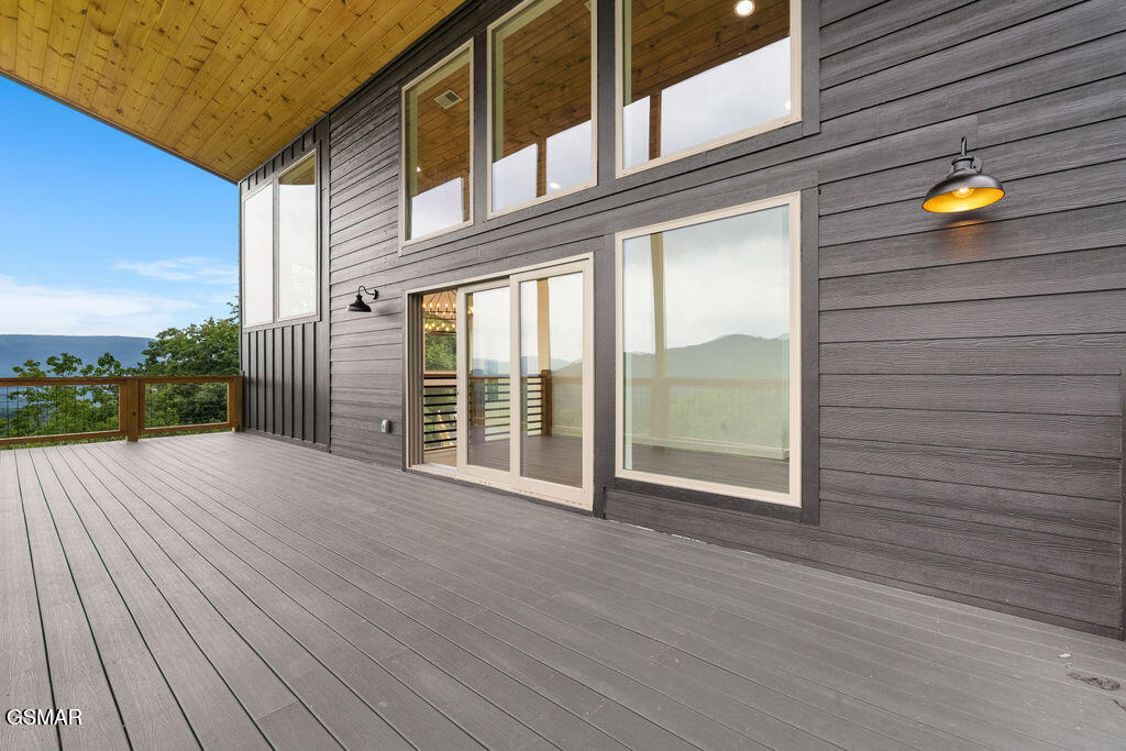 3225 Emerald Springs Loop Sevierville TN 37862