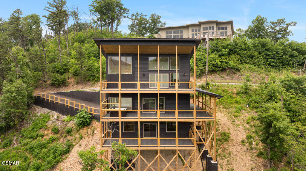 3225 Emerald Springs Loop Sevierville TN 37862