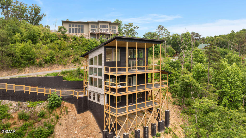 3225 Emerald Springs Loop Sevierville TN 37862