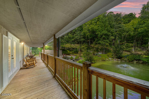 3127 Emerald Springs Loop Sevierville TN 37862