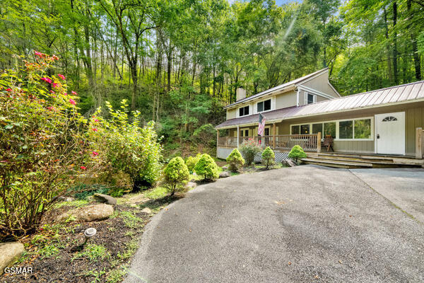 3127 Emerald Springs Loop Sevierville TN 37862