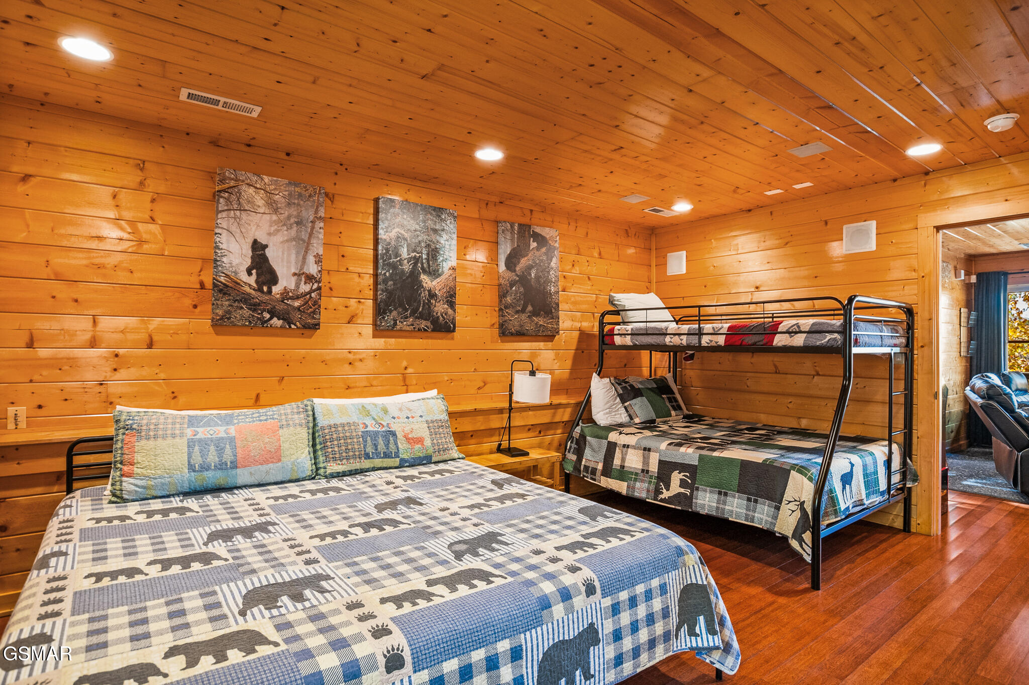 4104 Harvest Moon Road Sevierville TN 37862