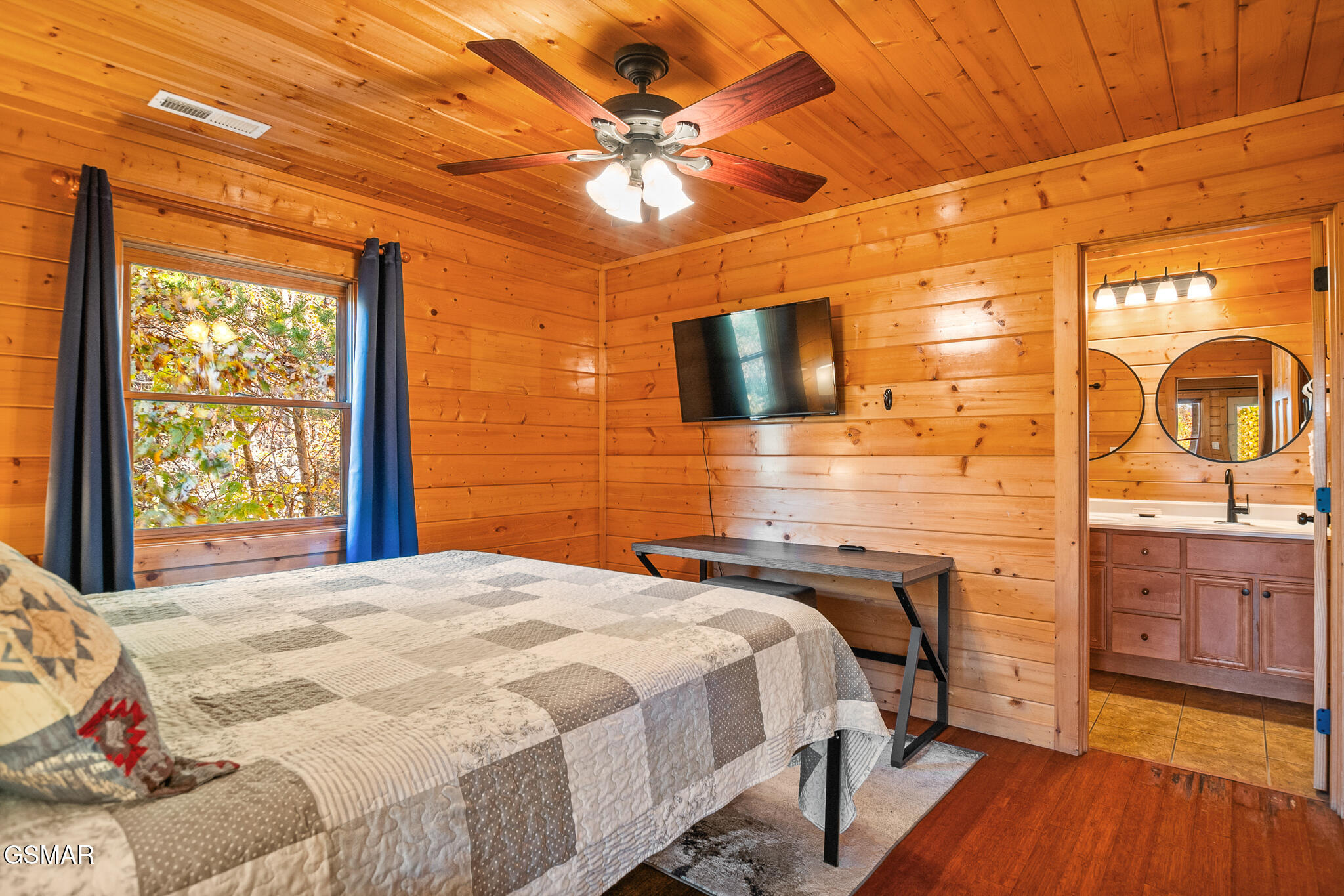 4104 Harvest Moon Road Sevierville TN 37862
