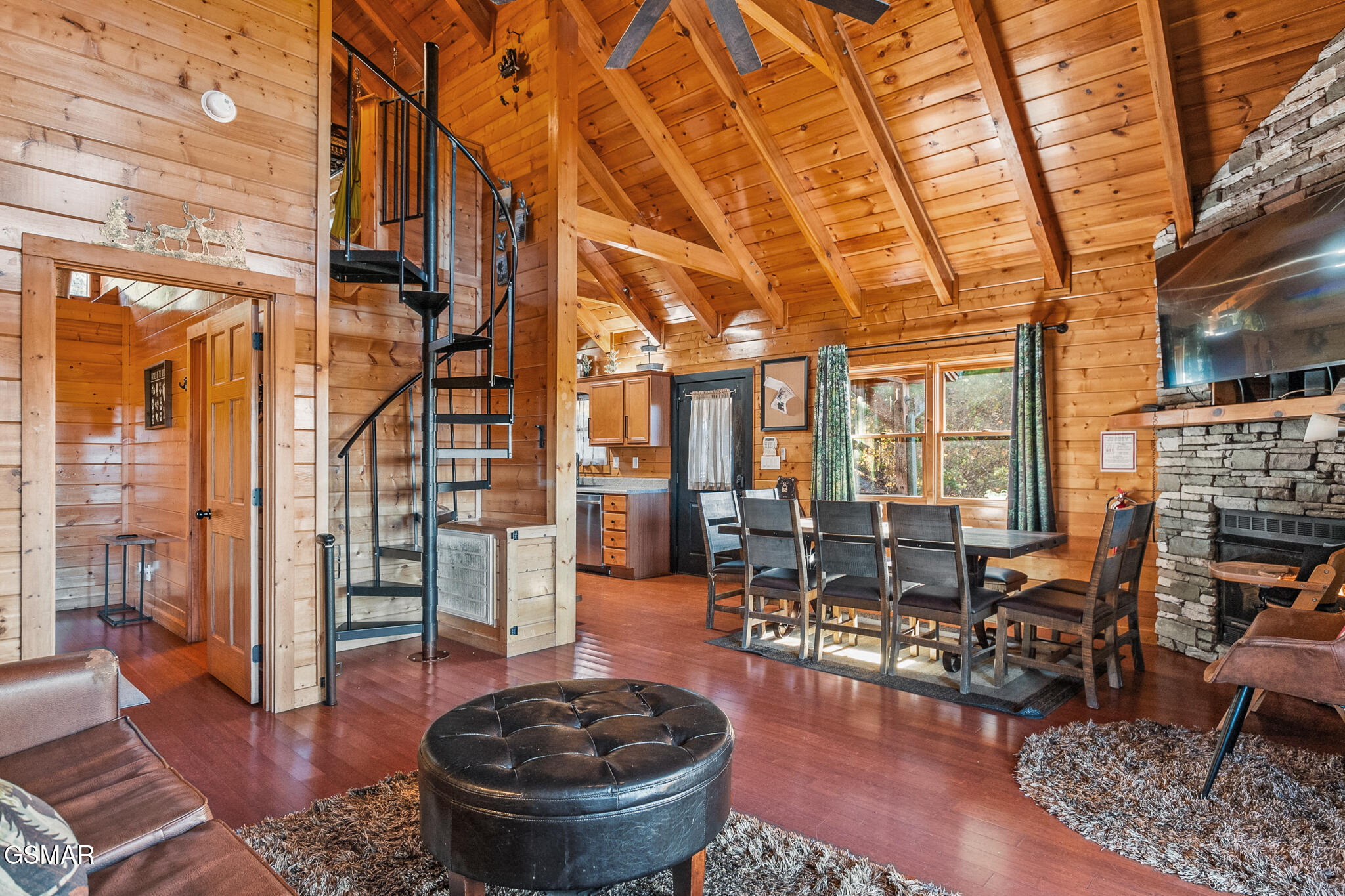 4104 Harvest Moon Road Sevierville TN 37862