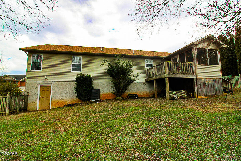 1645 Jasmine Trail Sevierville TN 37862