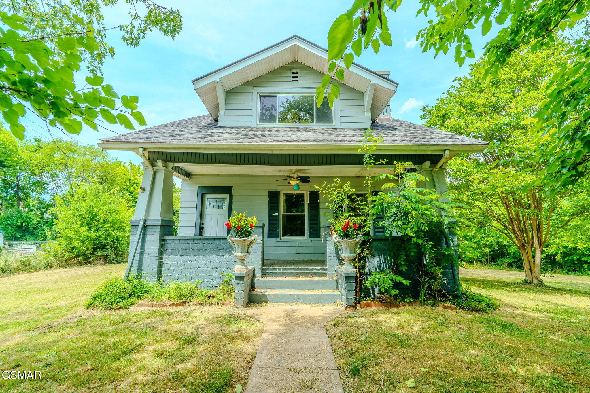 1619 Beaumont Avenue Knoxville TN 37921