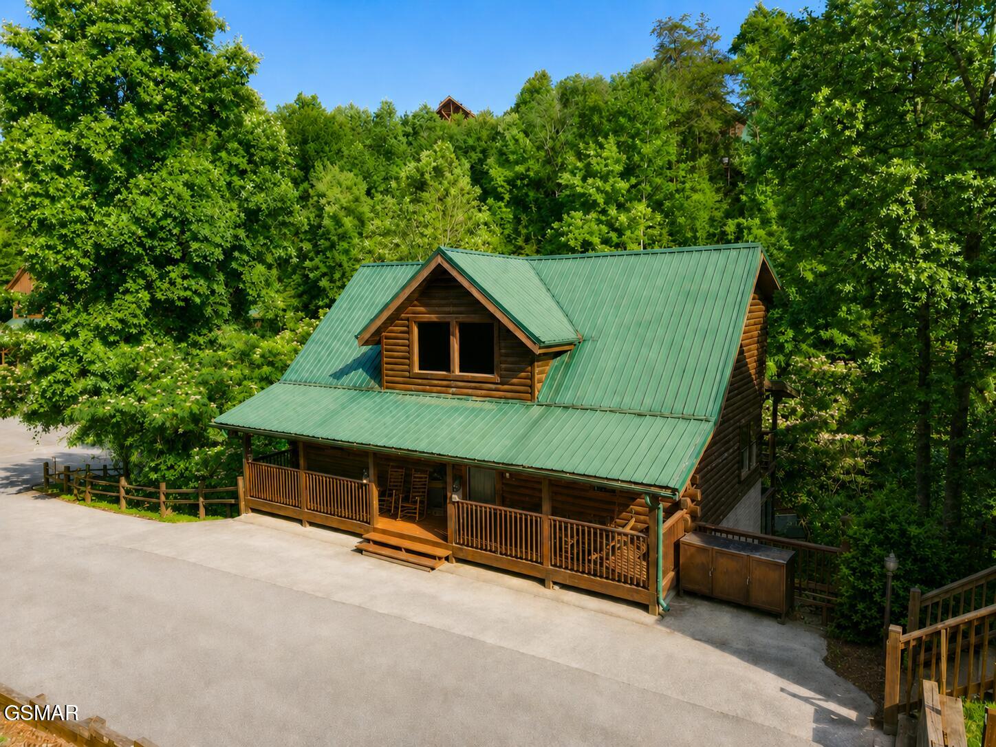 620 Chickasaw Gap Way Pigeon Forge TN 37863