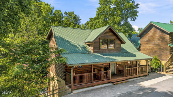 620 Chickasaw Gap Way Pigeon Forge TN 37863