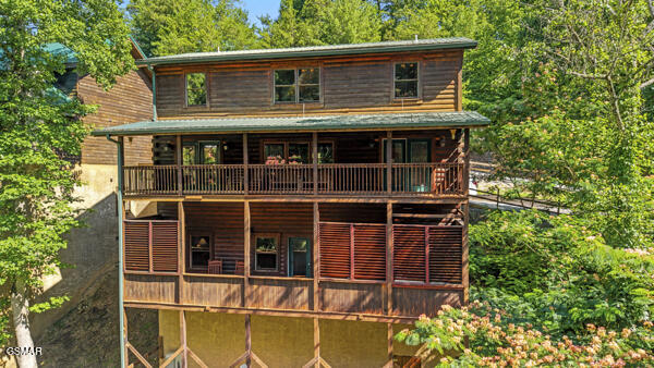 620 Chickasaw Gap Way Pigeon Forge TN 37863