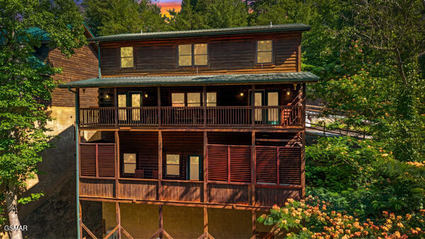 620 Chickasaw Gap Way Pigeon Forge TN 37863