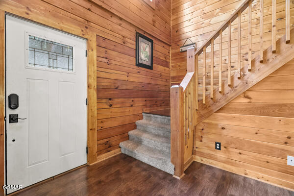 620 Chickasaw Gap Way Pigeon Forge TN 37863