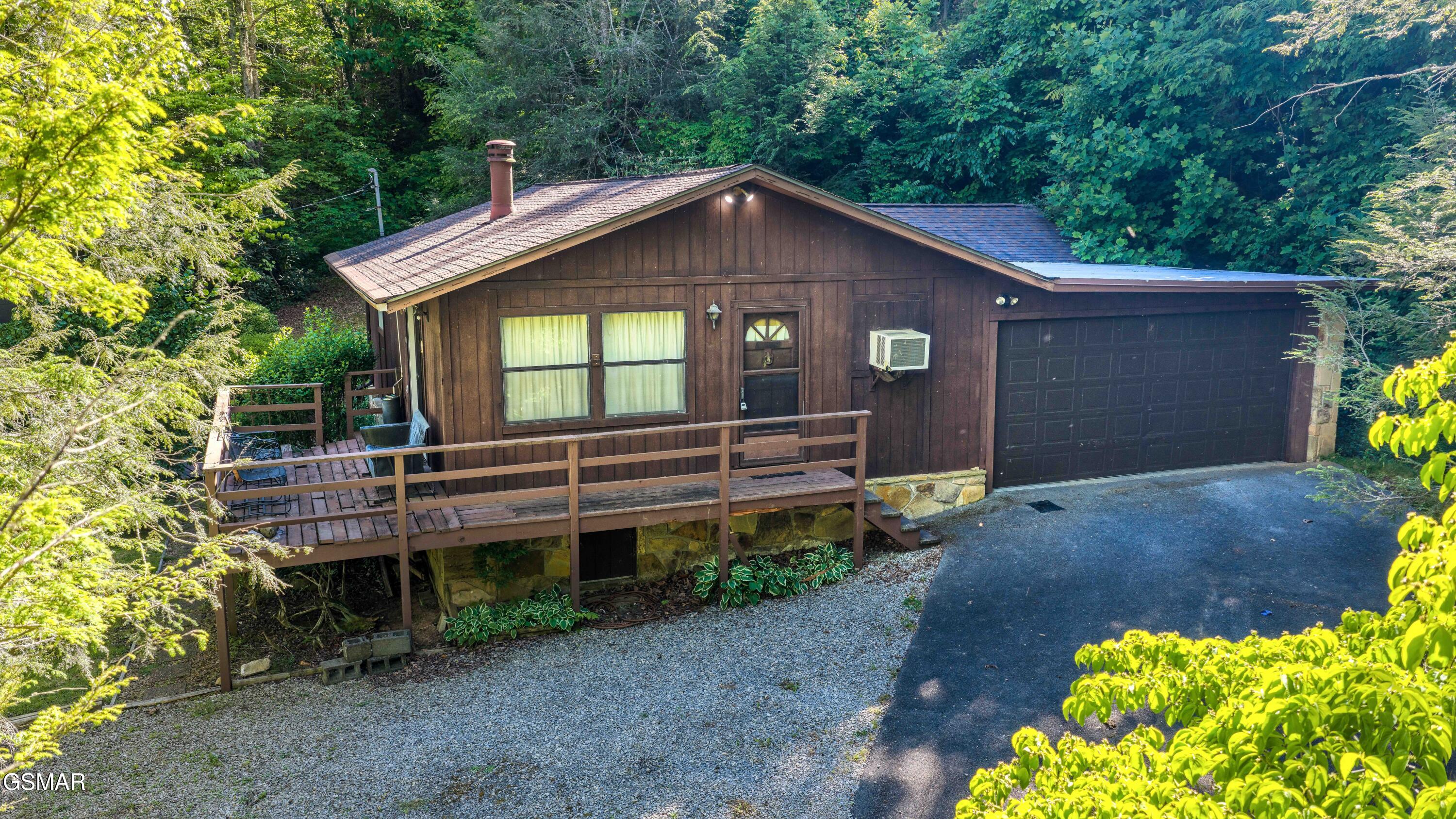 421 Gatlin Drive Gatlinburg TN 37738