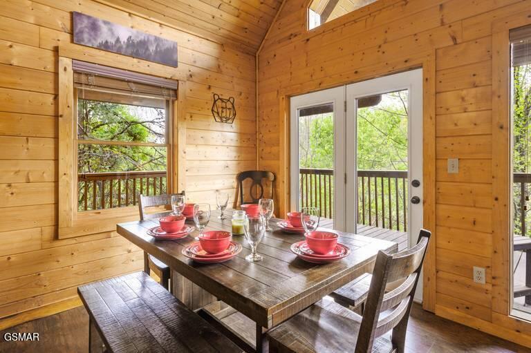 1979 E Mountain View Way Sevierville TN 37862