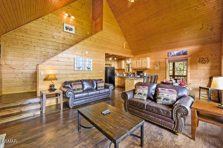 1979 E Mountain View Way Sevierville TN 37862