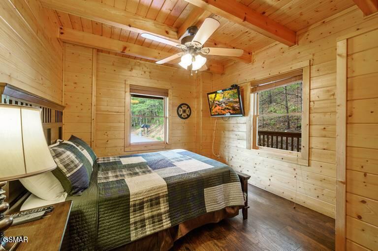 1979 E Mountain View Way Sevierville TN 37862