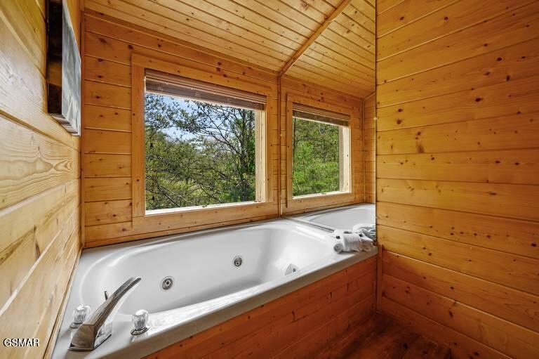 1979 E Mountain View Way Sevierville TN 37862