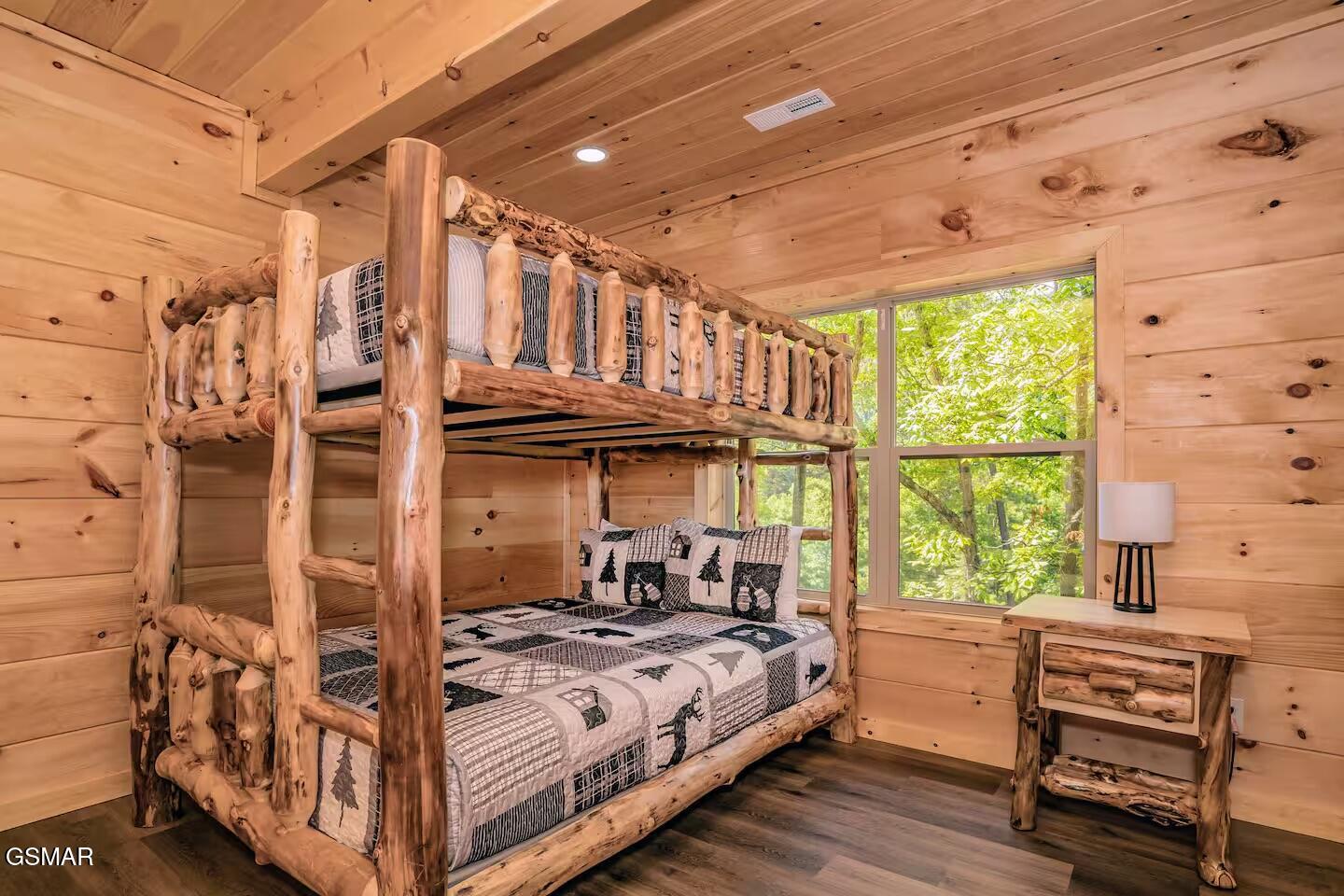 2818 Ridge Creek Circle Sevierville TN 37876