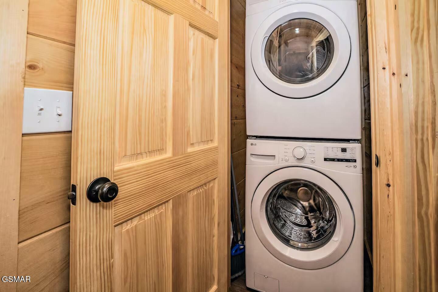 2818 Ridge Creek Circle Sevierville TN 37876