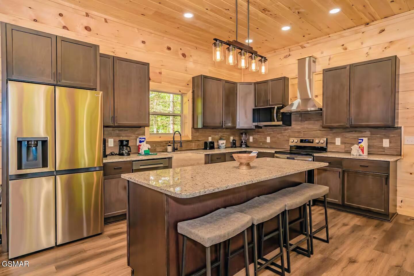 2818 Ridge Creek Circle Sevierville TN 37876