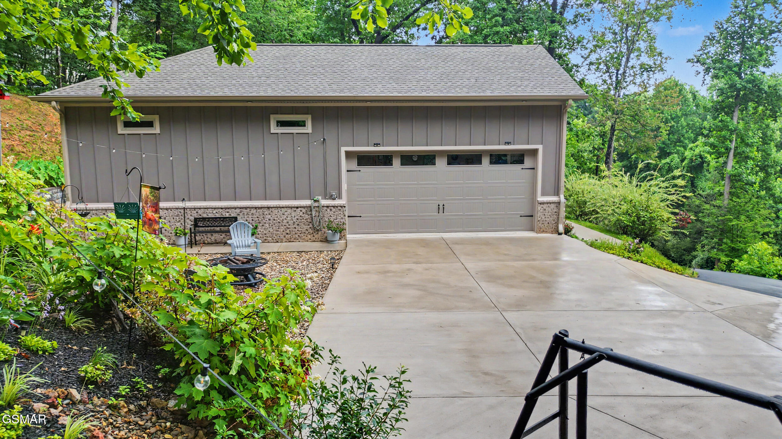 1016 Country Mountain Road Cosby TN 37722