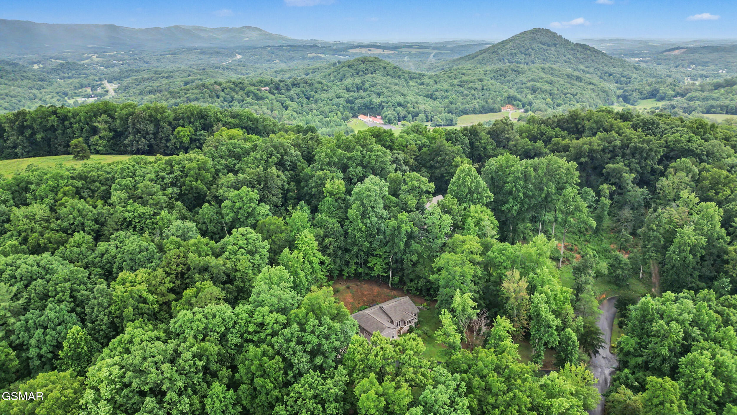 1016 Country Mountain Road Cosby TN 37722