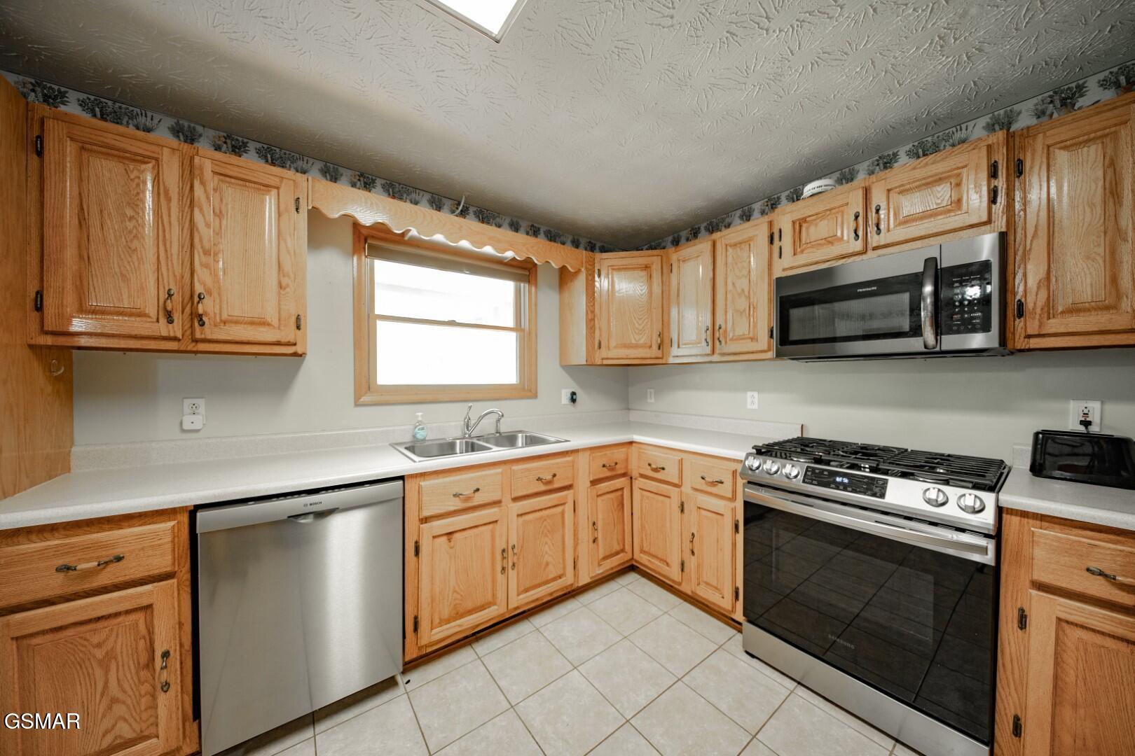 1211 Punkton Road Del Rio TN 37727