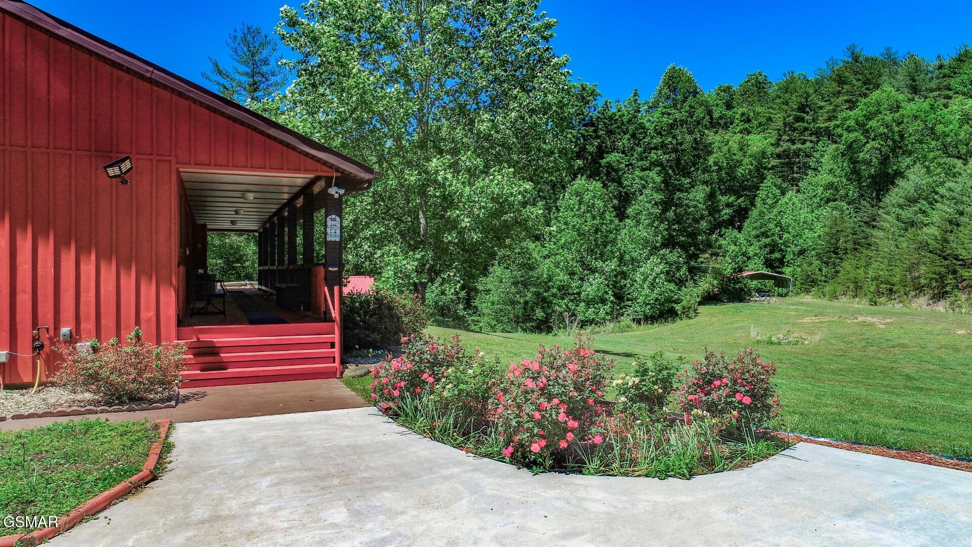 1211 Punkton Road Del Rio TN 37727