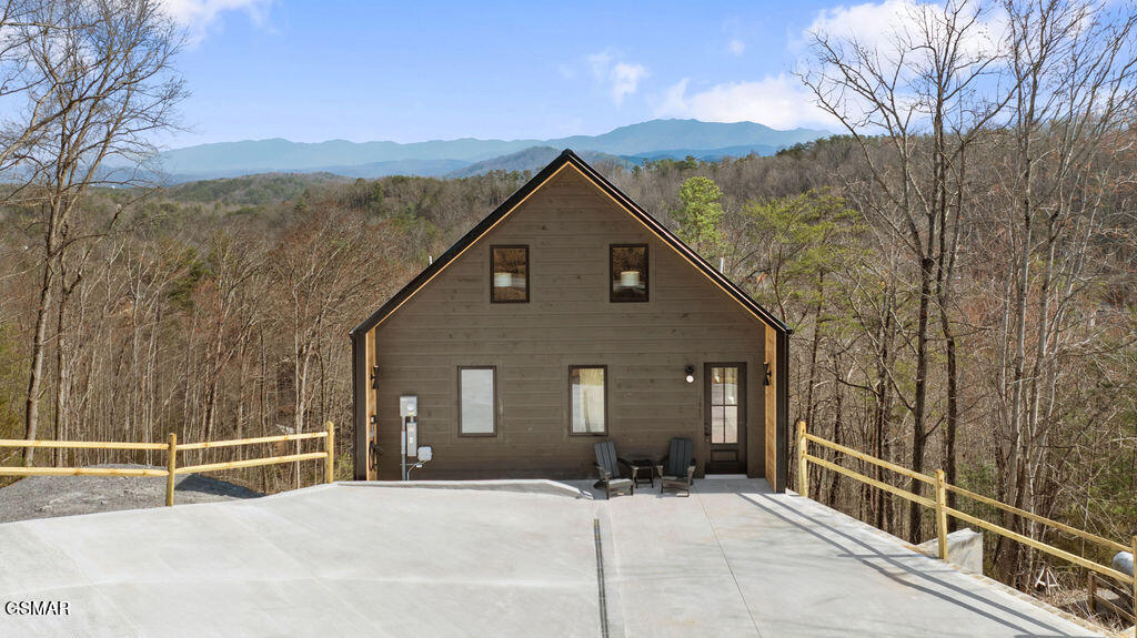 1863 Bluff Ridge Road Sevierville TN 37876
