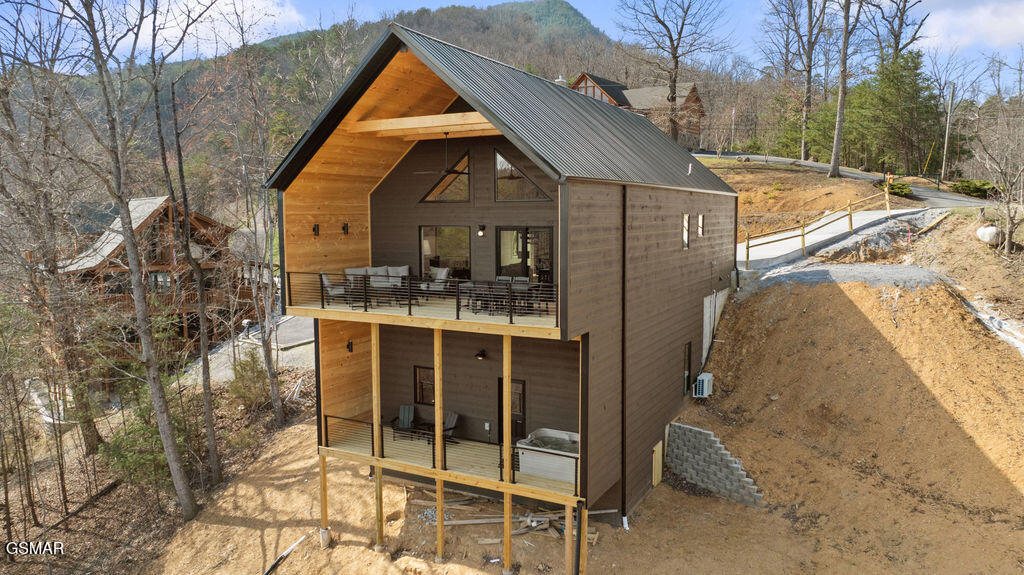 1863 Bluff Ridge Road Sevierville TN 37876
