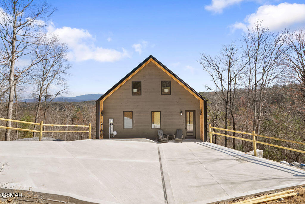 1863 Bluff Ridge Road Sevierville TN 37876