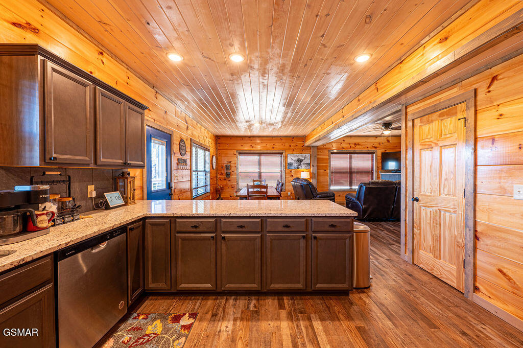 235 Lily Jo Way Sevierville TN 37876