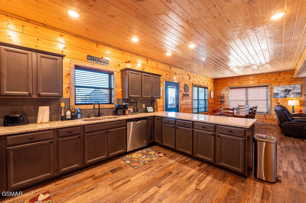 235 Lily Jo Way Sevierville TN 37876